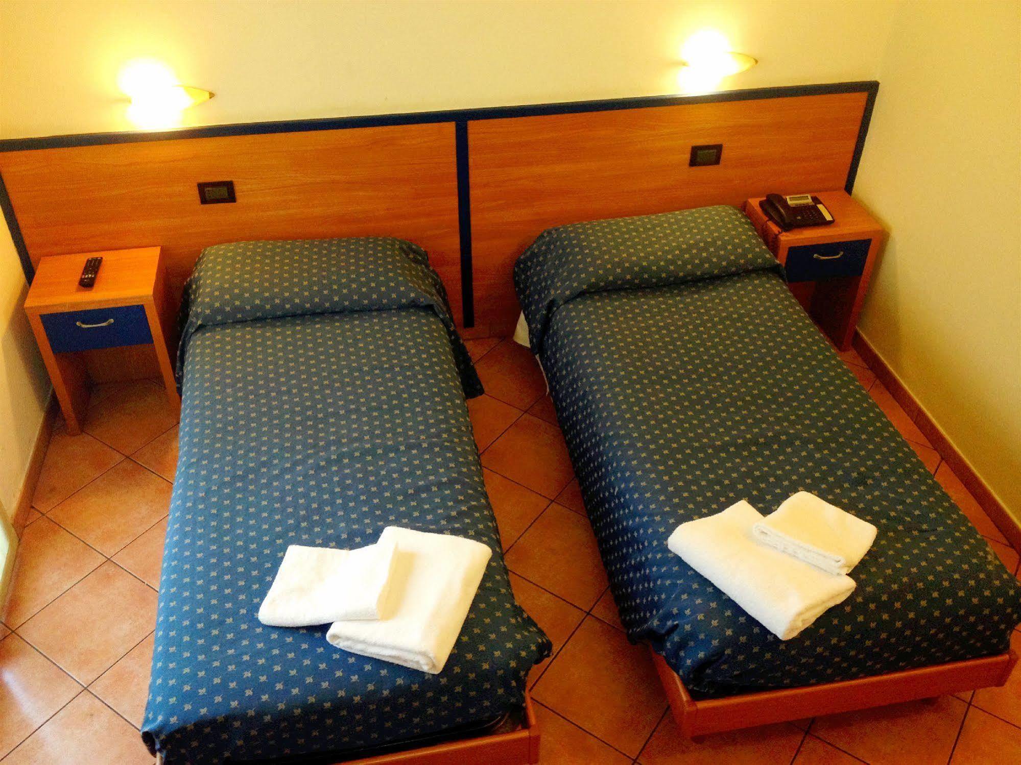 Hotel Iride Stazione Lambrate Citta Studi Milan Exterior photo