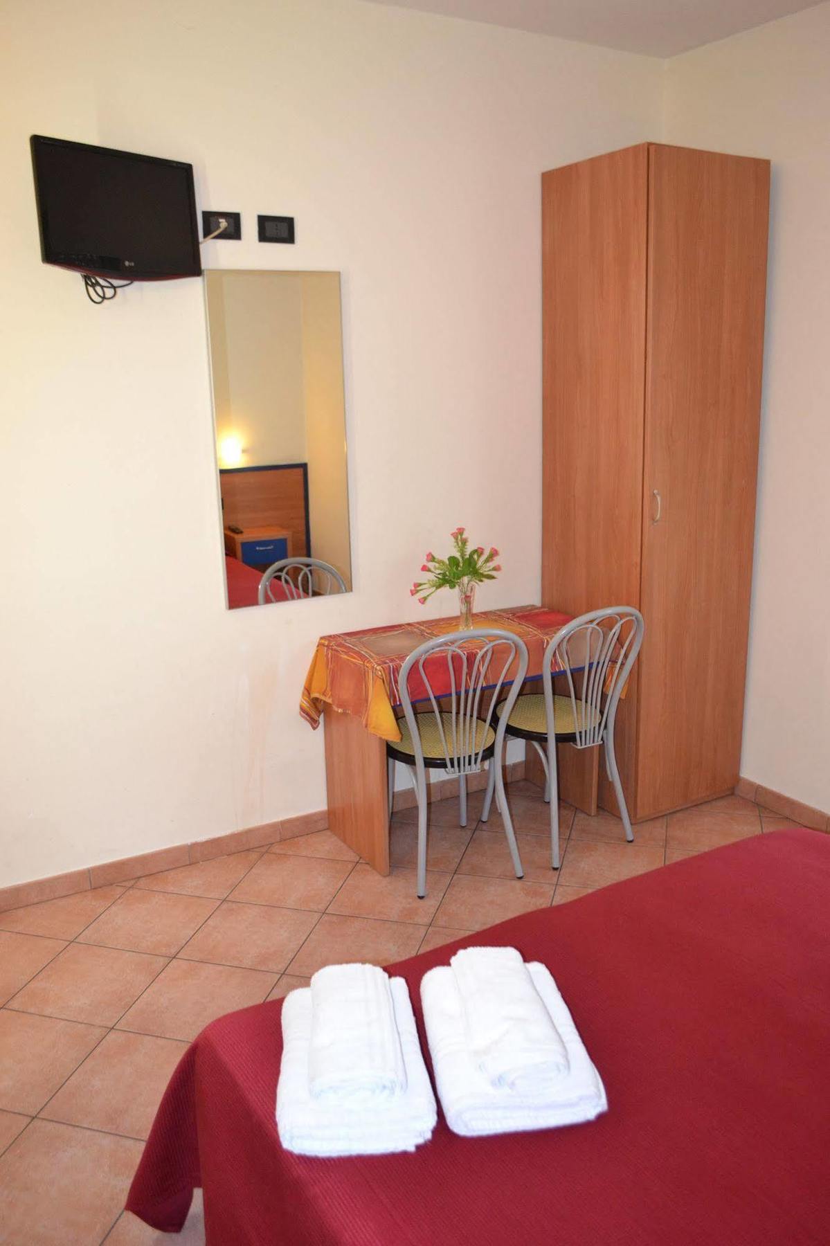Hotel Iride Stazione Lambrate Citta Studi Milan Exterior photo